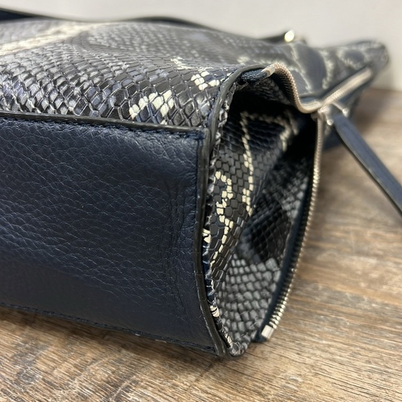 Vince Camuto EMELY Snakeskin Embossed Pebbled Leather Tote Handbag - Picture 8 of 12